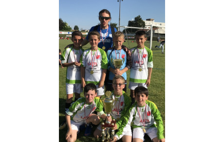 LES U11 VAINQUEURS AU TOURNOI DE LUÇON
